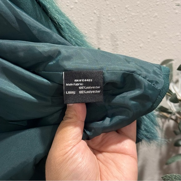 Shaci NWT Teal Size Medium Riley Vegan Suede Jacket Faux Fur Glam Y2K Statement - Picture 4 of 7